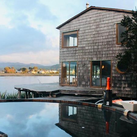 Palafito Cucao Villa Eksteriør bilde